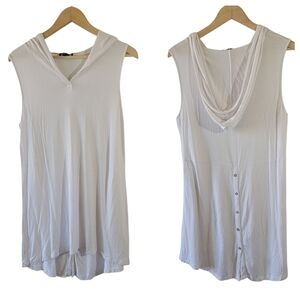 Neiman Marcus White Hooded Tank Top Sz L Back Button Hi-Low Athleisure Coastal